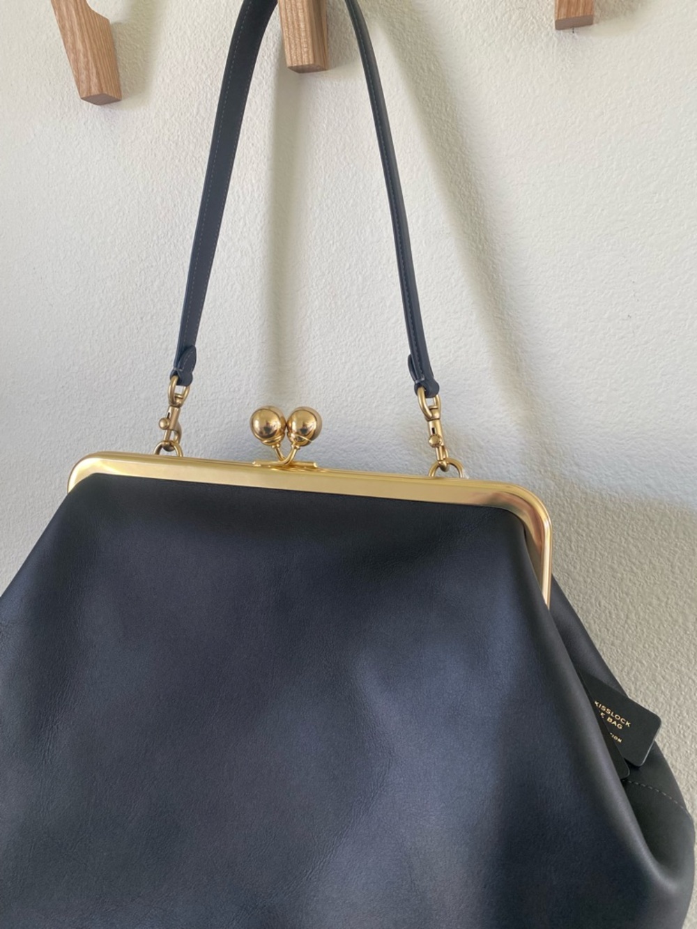 Coach The Kisslock Frame Bag Limited Re-Edition 1969 Large Black Brass - Picture 3 of 15